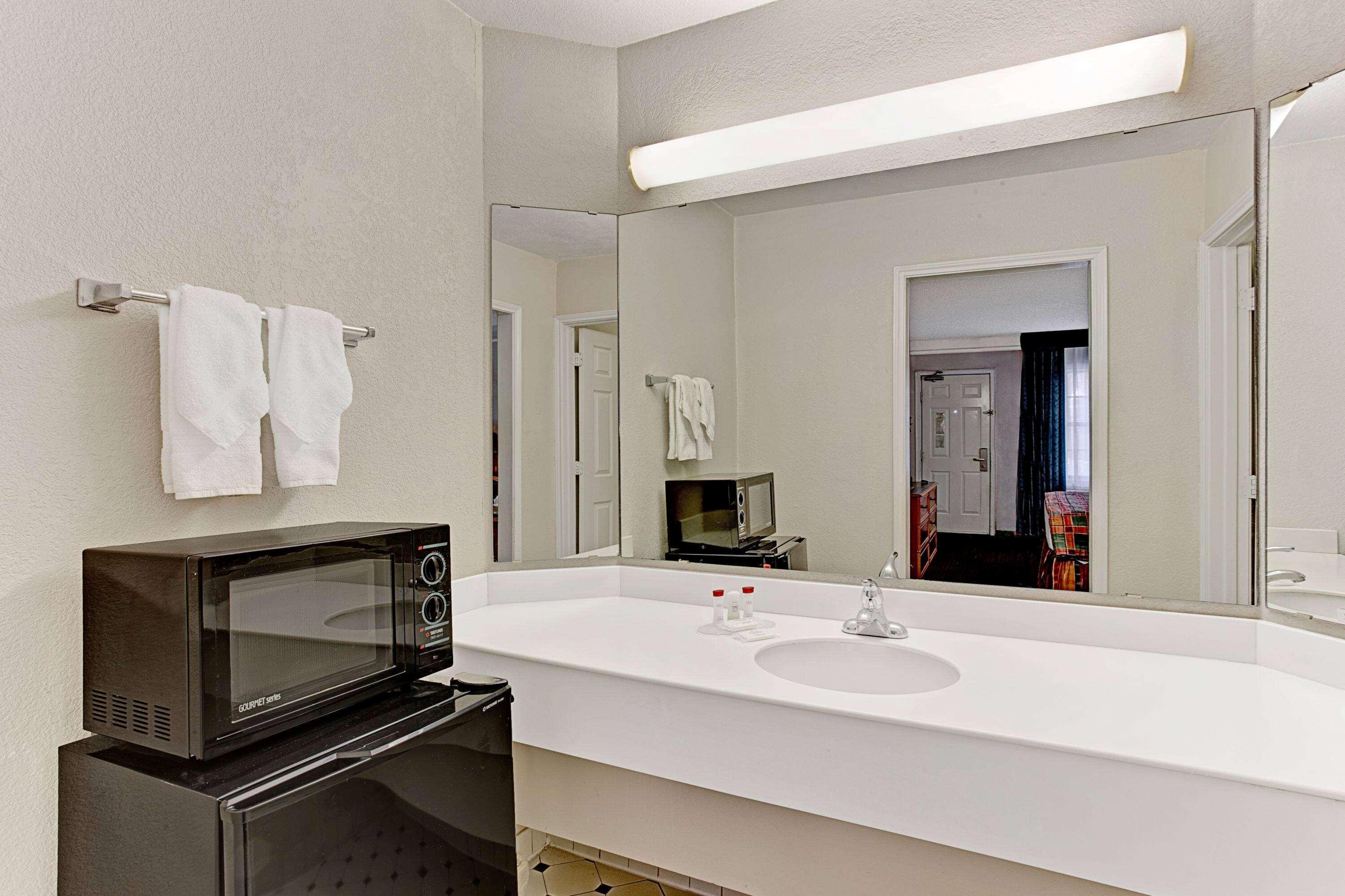 Days Inn By Wyndham Tucson City Center Dış mekan fotoğraf