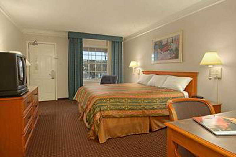 Days Inn By Wyndham Tucson City Center Oda fotoğraf